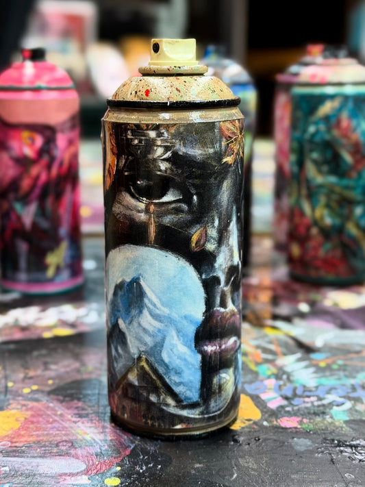 Bombe aérosol Guerrière